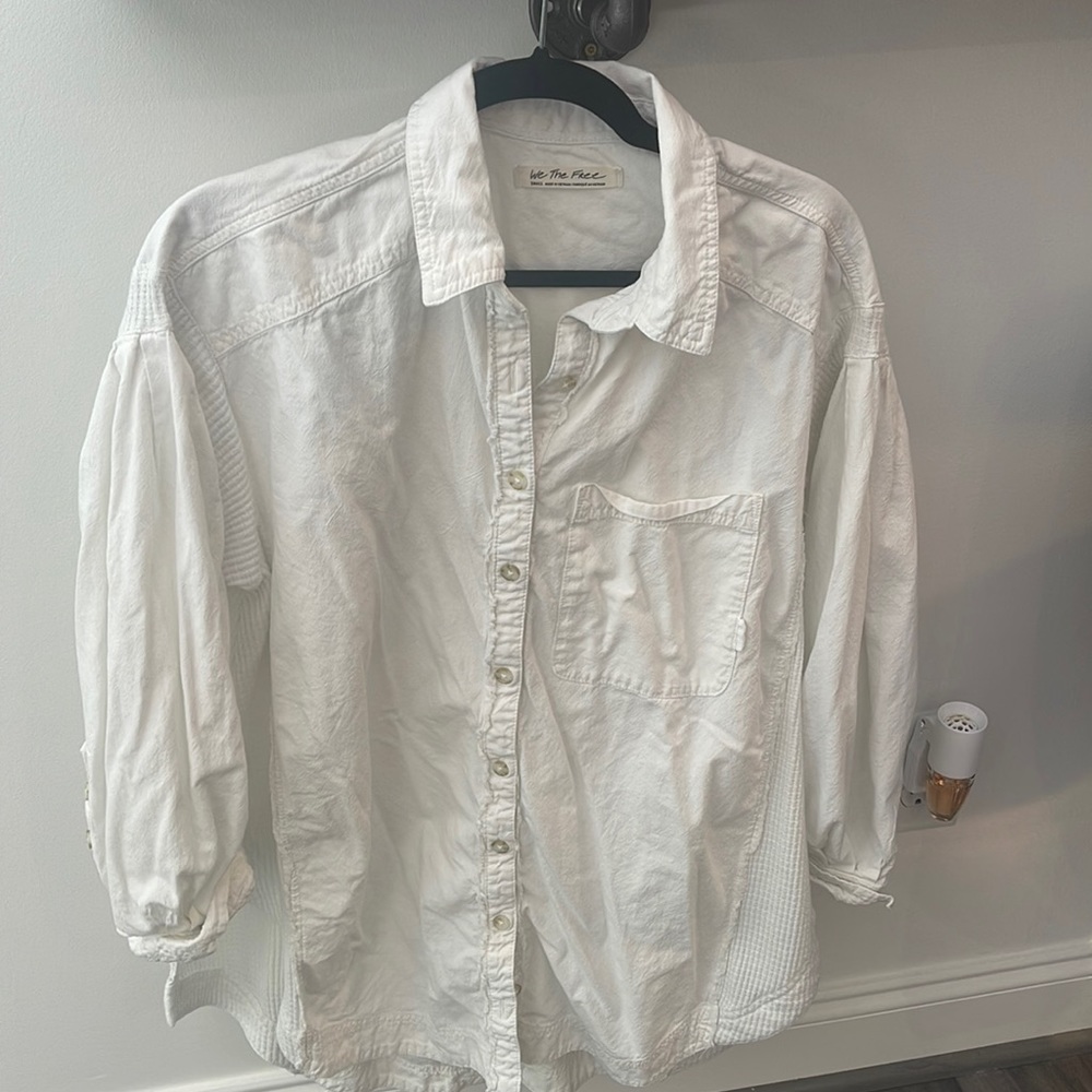 “We the free”, white button down